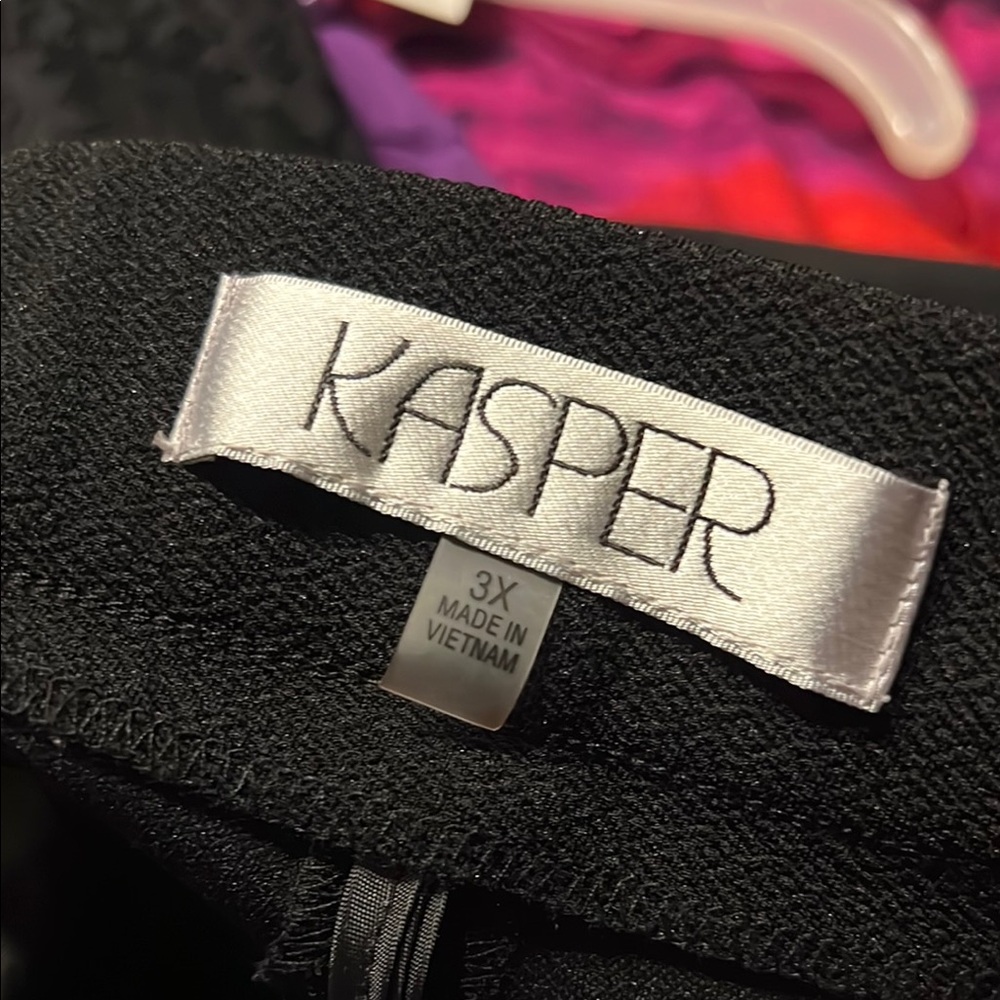 Kasper Black Pants Elegant and Versatile Friday grenzie sale
Pull ups - Picture 3 of 10